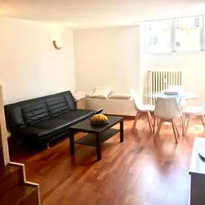  Apartment Yourvacanza Navigli Loft